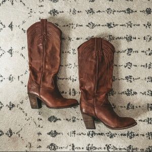 Frye Ilana boots
